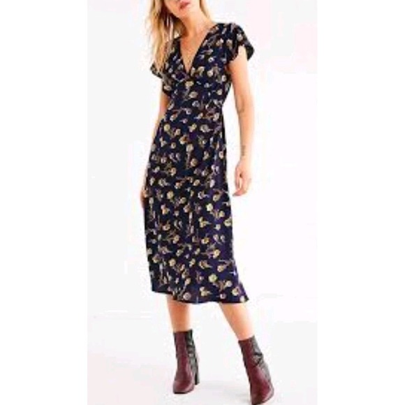 Urban Outfitters Dresses & Skirts - Urban Outfitters Lindsey Floral Maxi Dress Womens Size Medium Navy Blue 90's